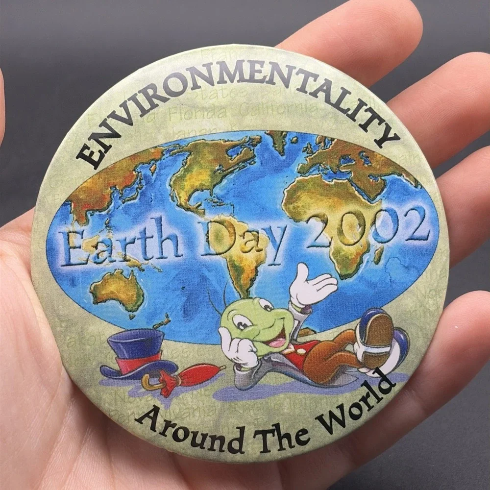 Disney Jiminy Cricket Earth Day 2002 Environmentality Around The‎ World Pin